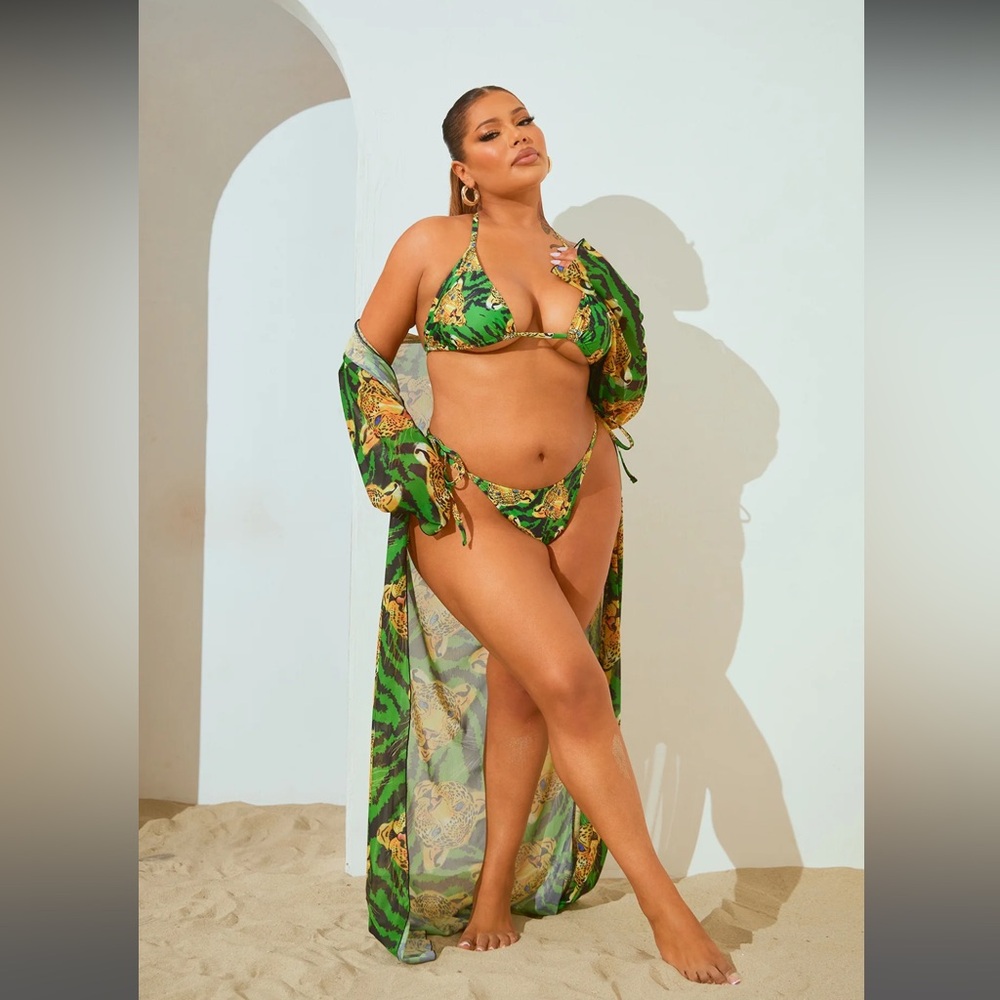 Bikini Set 💚🐆 - Picture 2 of 5